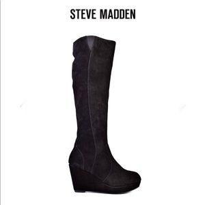 Steve Madden Black suede Ashleey boot